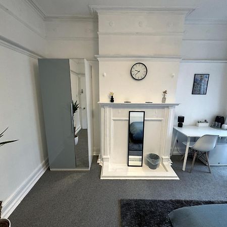 Cosy Double Rooms A Stones Throw From Wembley Stadium Лондон Екстериор снимка