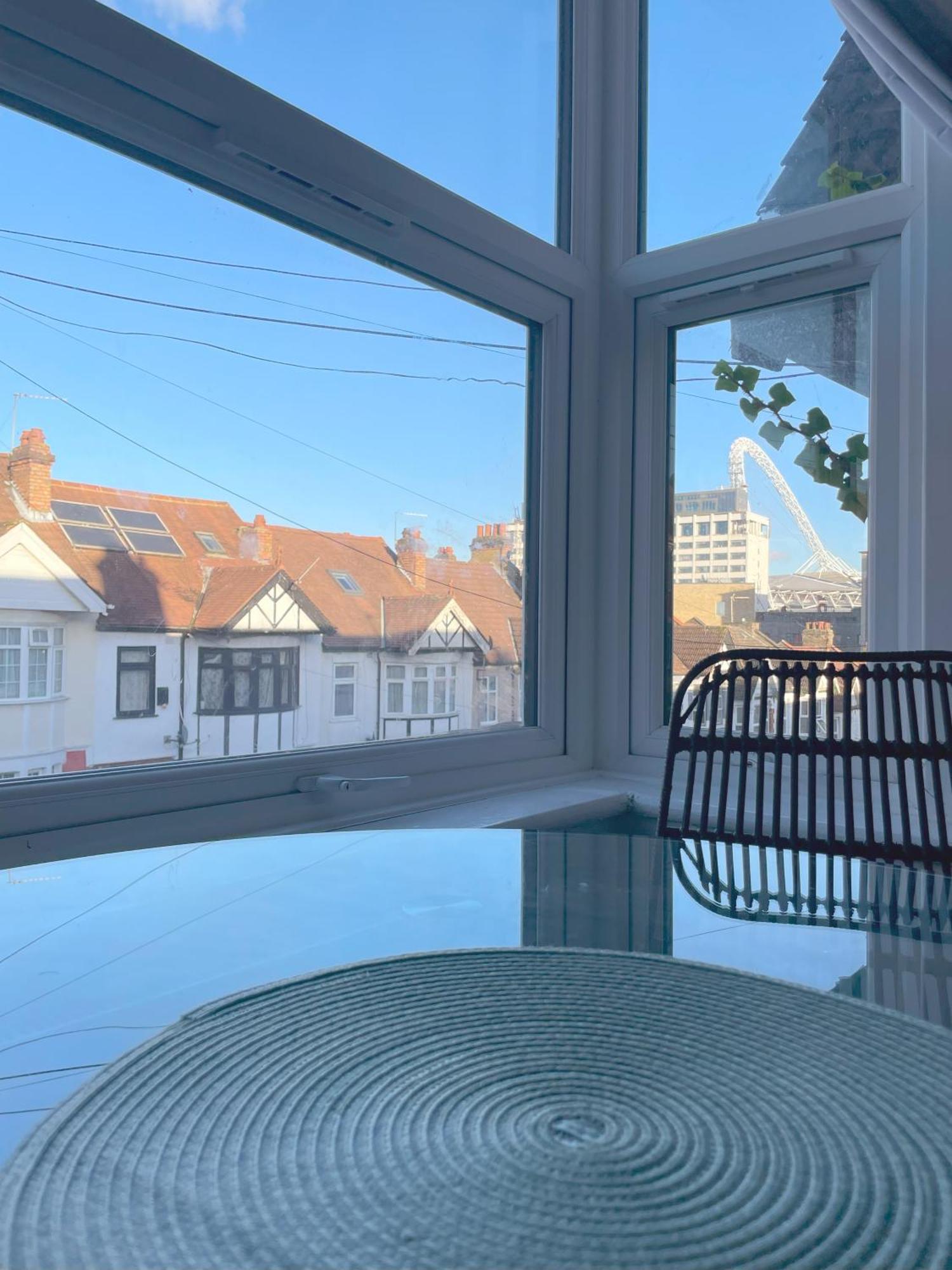 Cosy Double Rooms A Stones Throw From Wembley Stadium Лондон Екстериор снимка