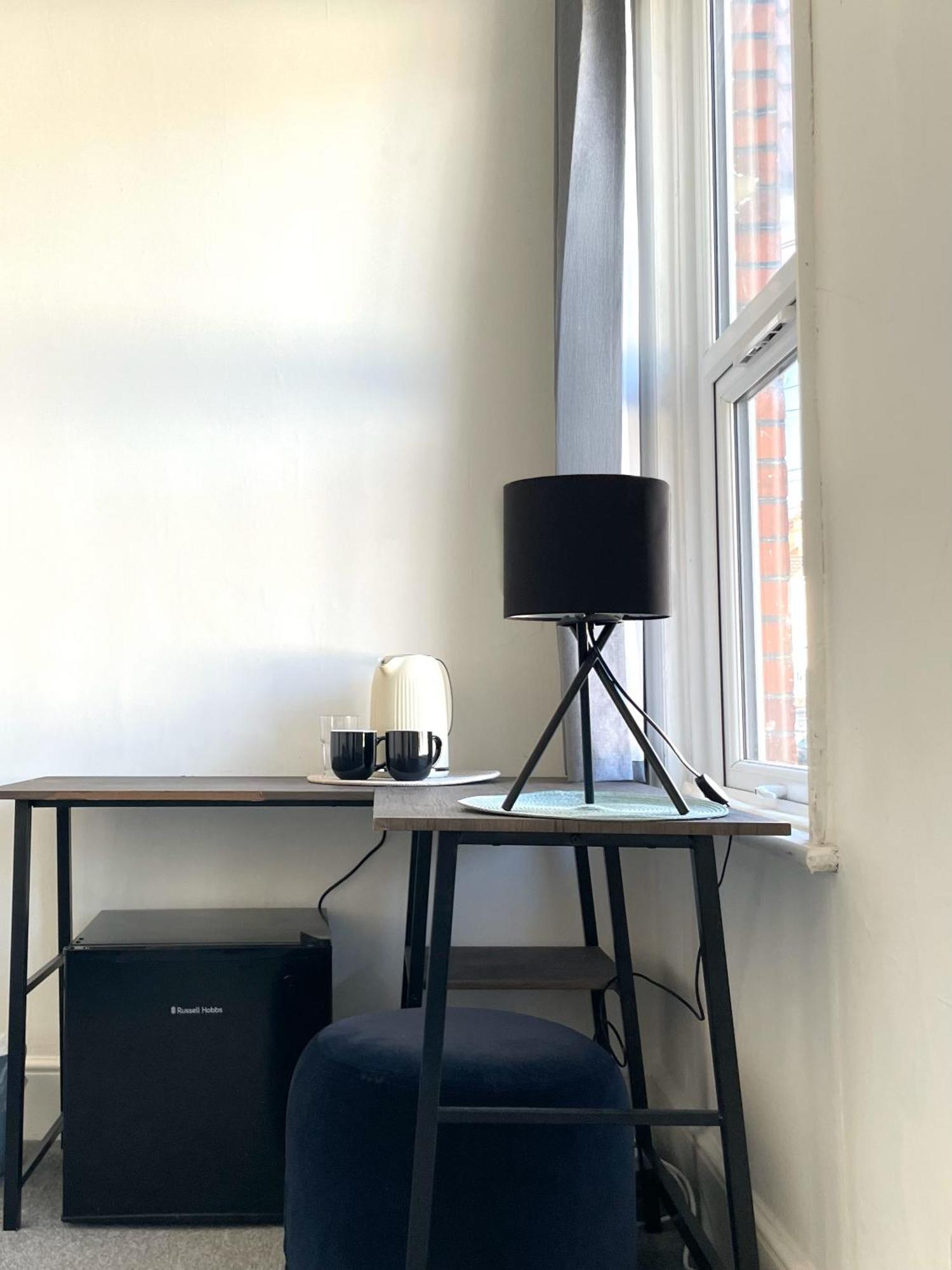 Cosy Double Rooms A Stones Throw From Wembley Stadium Лондон Екстериор снимка