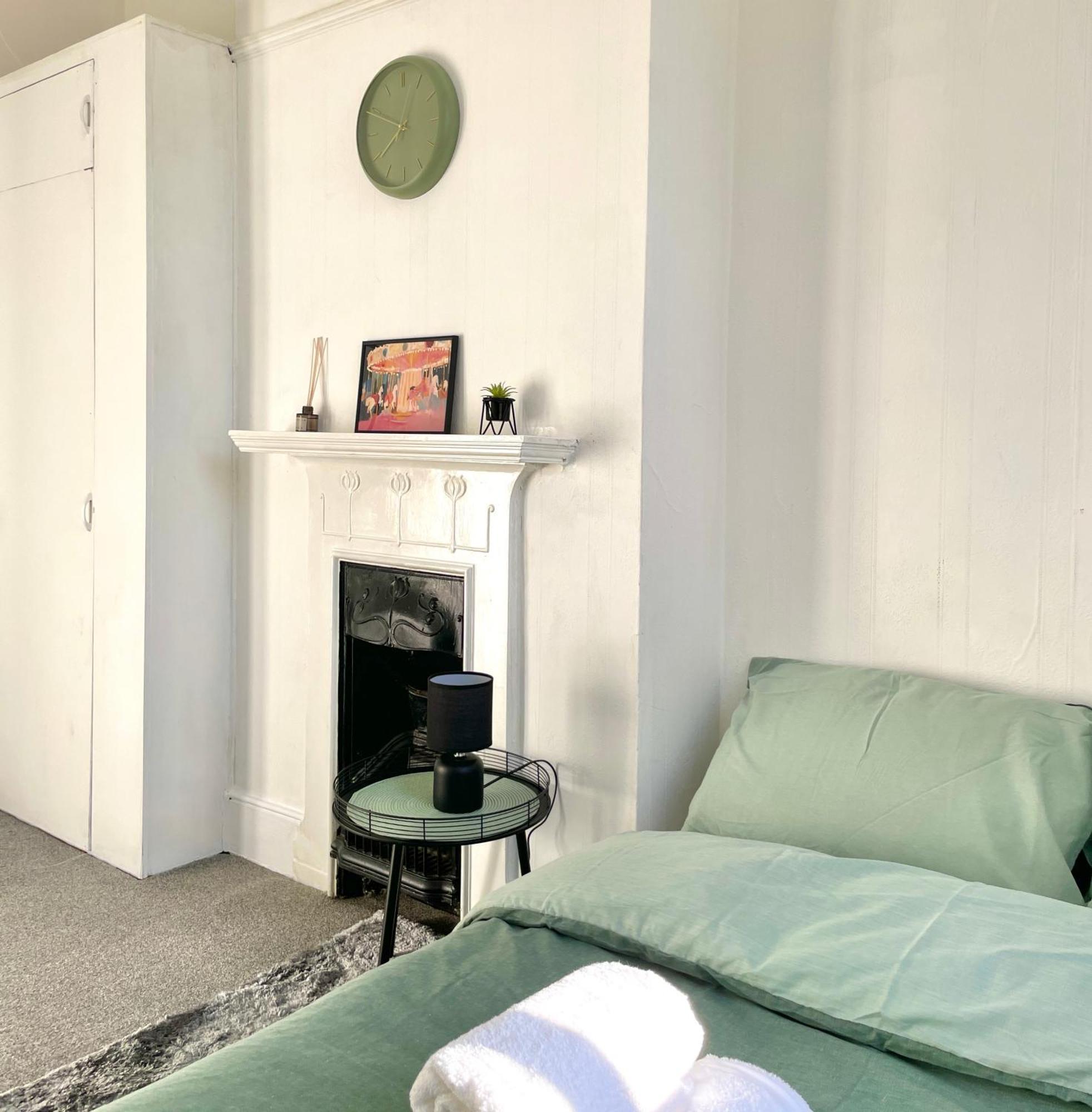 Cosy Double Rooms A Stones Throw From Wembley Stadium Лондон Екстериор снимка